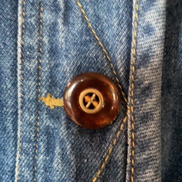 Denim barn jacket. - Picture 2 of 5